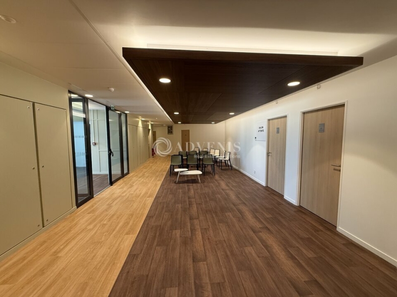 Location Bureaux CHESSY (77700) - Photo 11