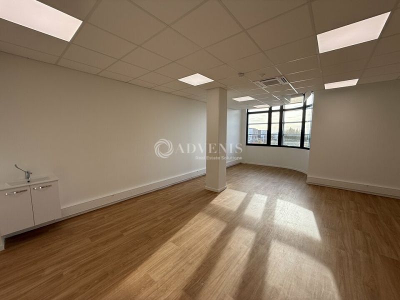 Location Bureaux CHESSY (77700) - Photo 12