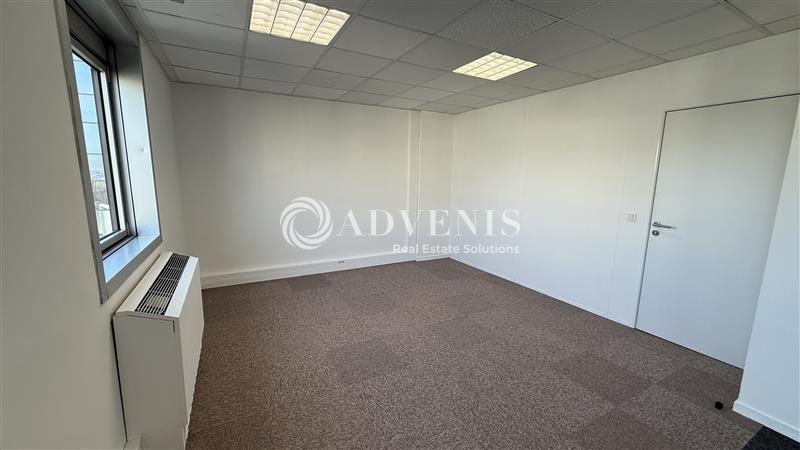 Location Bureaux NOISY LE GRAND (93160) - Photo 4