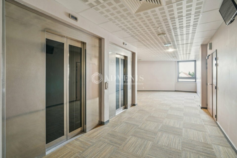 Location Bureaux VILLIERS SUR MARNE (94350) - Photo 3