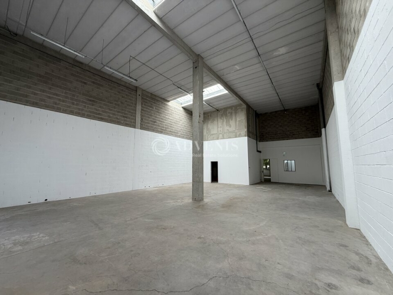 Location Activités Entrepôts EMERAINVILLE (77184) - Photo 1