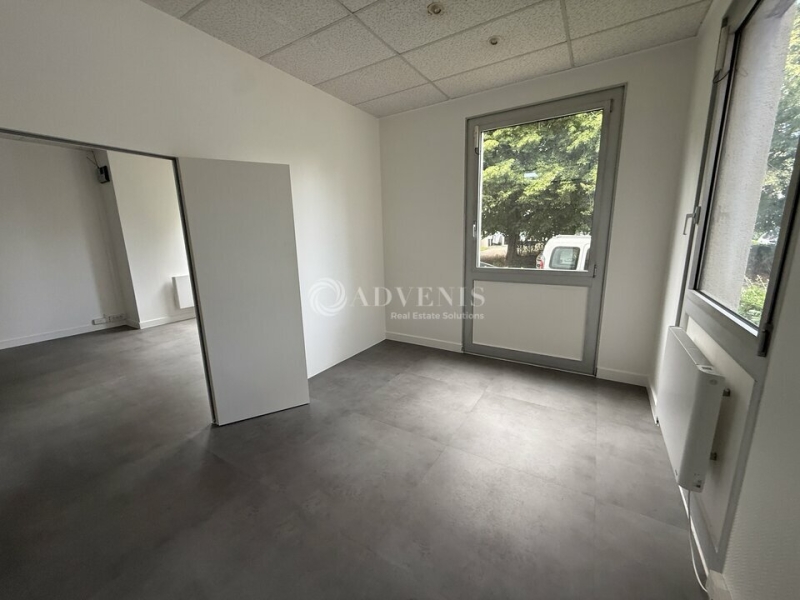 Location Activités Entrepôts EMERAINVILLE (77184) - Photo 6
