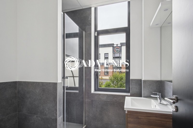Vente Investisseur Bureaux BAILLY ROMAINVILLIERS (77700) - Photo 4