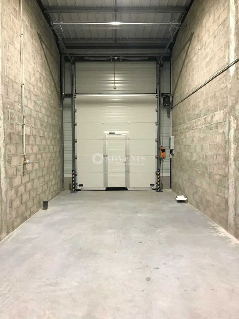 Location Activités Entrepôts SERRIS (77700) - Photo 2