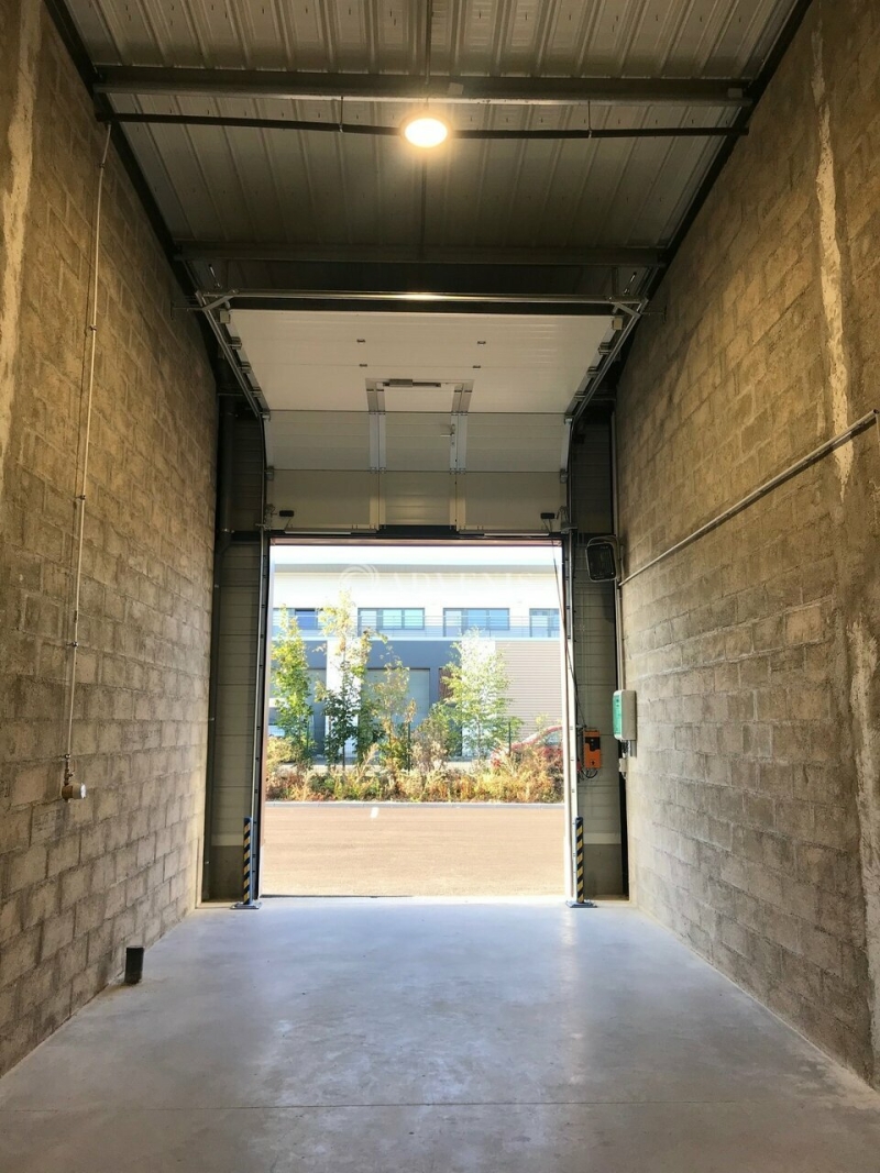 Location Activités Entrepôts SERRIS (77700) - Photo 4