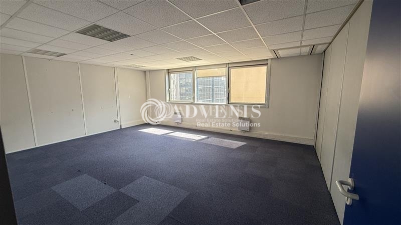 Vente Investisseur Bureaux NOISY LE GRAND (93160) - Photo 3