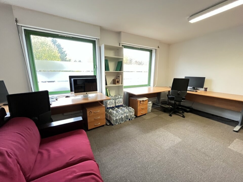 Vente Investisseur Bureaux CHAMPS SUR MARNE (77420) - Photo 6