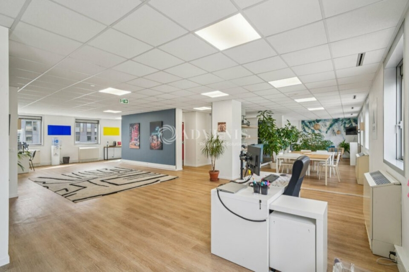 Vente Investisseur Bureaux NOISY LE GRAND (93160) - Photo 3