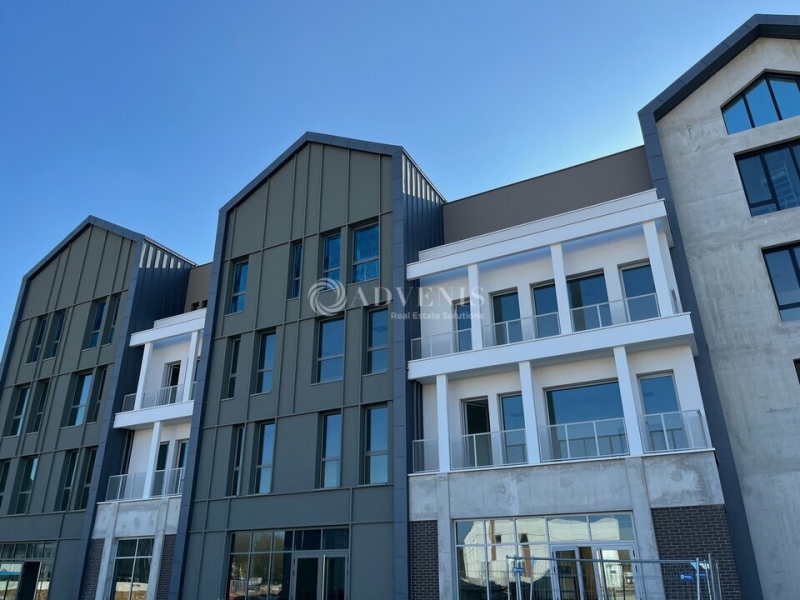Location Commerces SERRIS (77700) - Photo 8