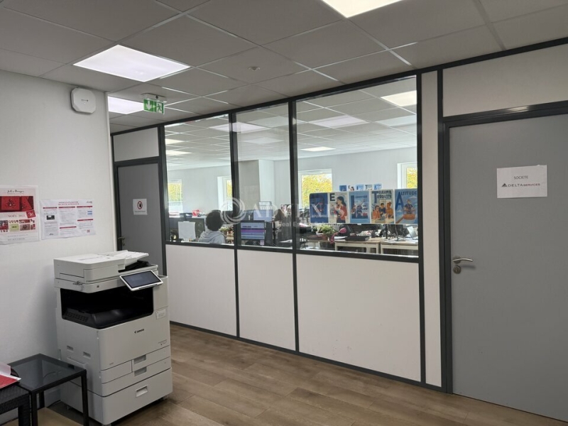 Location Entrepôts FERRIERES-EN-BRIE (77164) - Photo 8