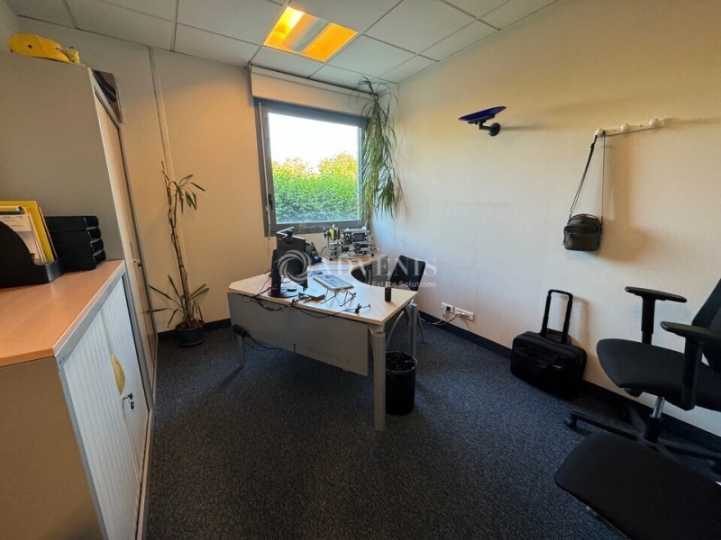 Vente Investisseur Bureaux MAGNY LE HONGRE (77700) - Photo 5