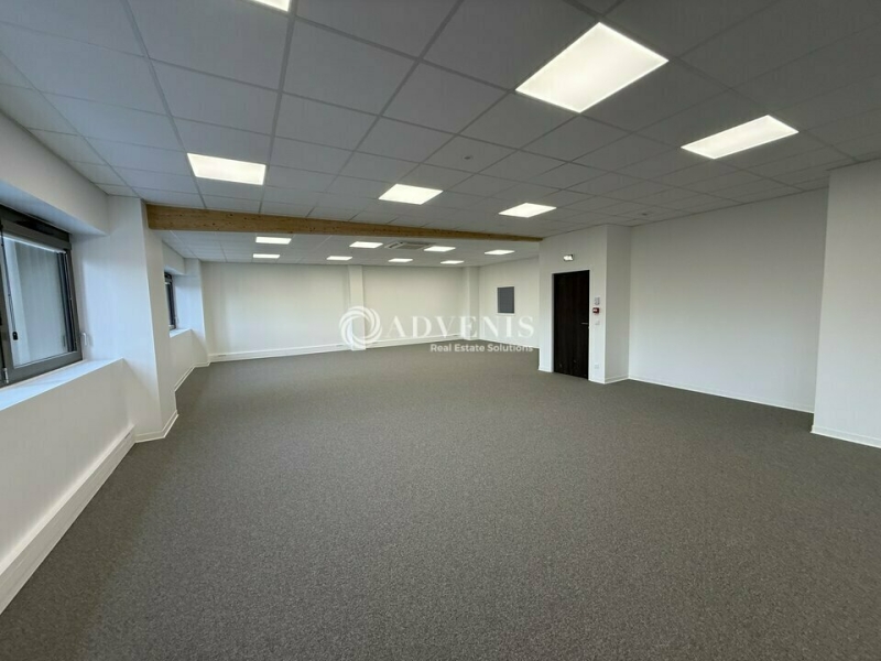 Location Activités Entrepôts OZOIR LA FERRIERE (77330) - Photo 4