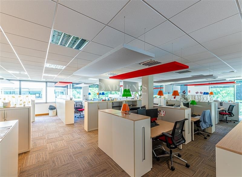 Vente Investisseur Bureaux SERRIS (77700) - Photo 1