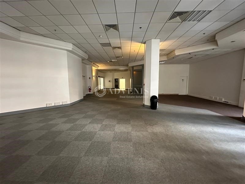 Location Commerces NOISY LE GRAND (93160) - Photo 4