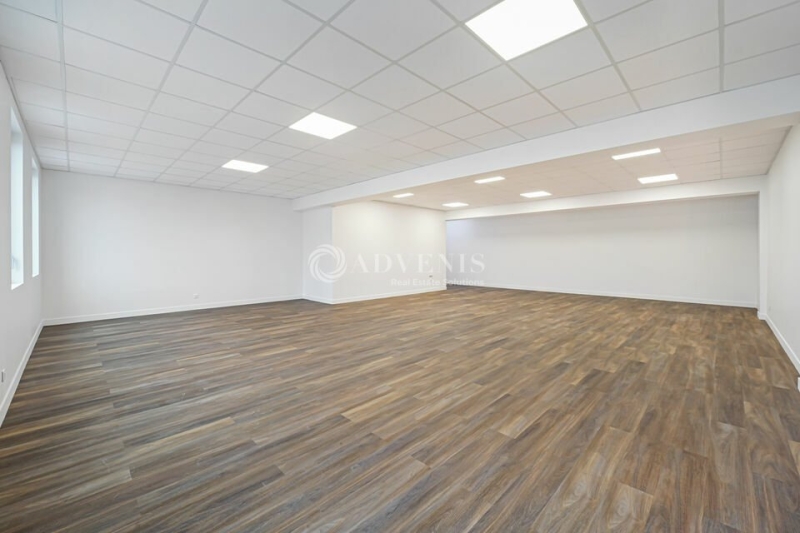 Location Activités Entrepôts SERRIS (77700) - Photo 13