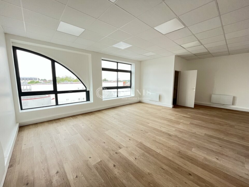 Location Bureaux PONTAULT COMBAULT (77340) - Photo 2