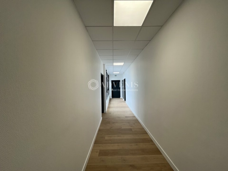 Location Bureaux PONTAULT COMBAULT (77340) - Photo 6