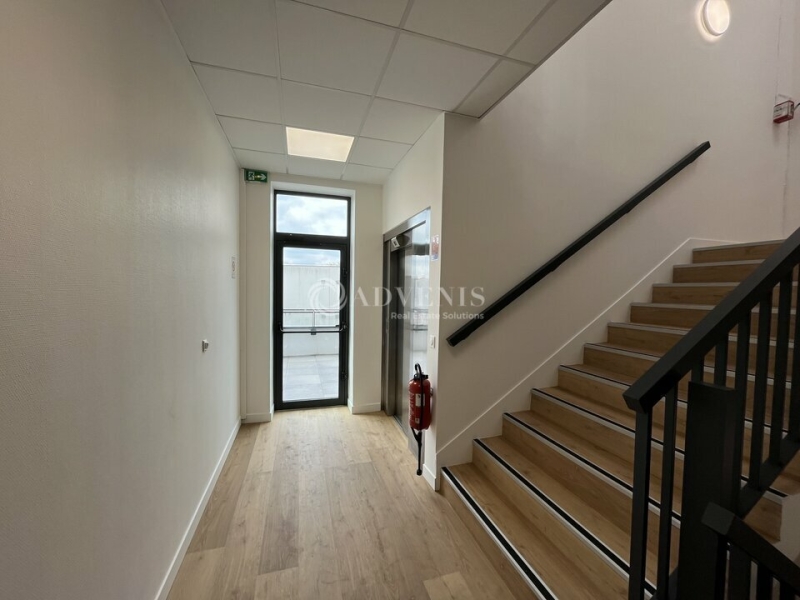 Location Bureaux PONTAULT COMBAULT (77340) - Photo 9