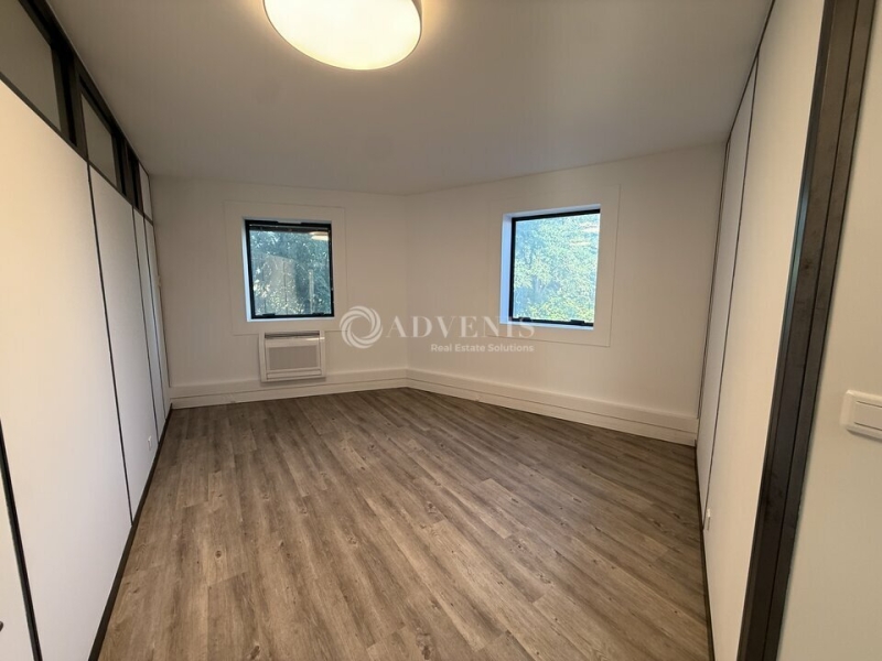 Location Bureaux CHAMPS SUR MARNE (77420) - Photo 9