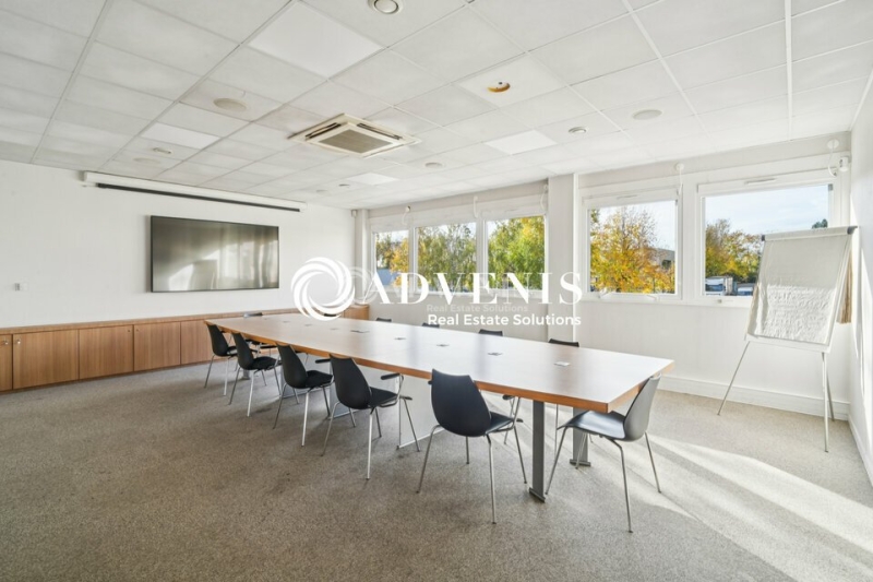 Vente Investisseur Bureaux VILLEPINTE (93420) - Photo 9