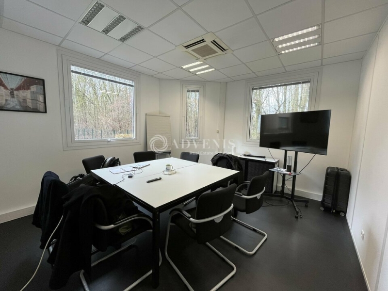 Location Bureaux TREMBLAY EN FRANCE (93290) - Photo 6