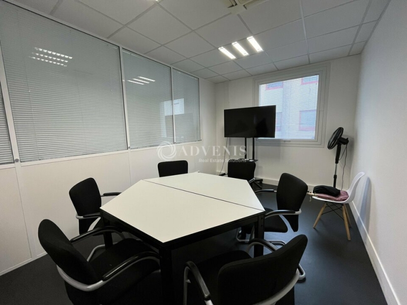 Location Bureaux TREMBLAY EN FRANCE (93290) - Photo 8
