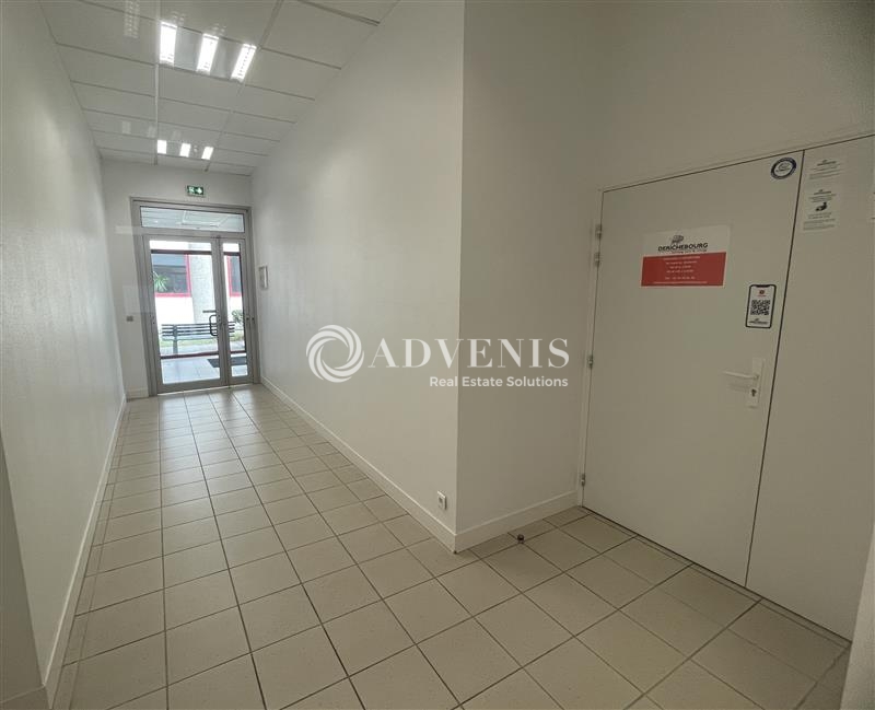 Location Bureaux TREMBLAY EN FRANCE (93290) - Photo 2