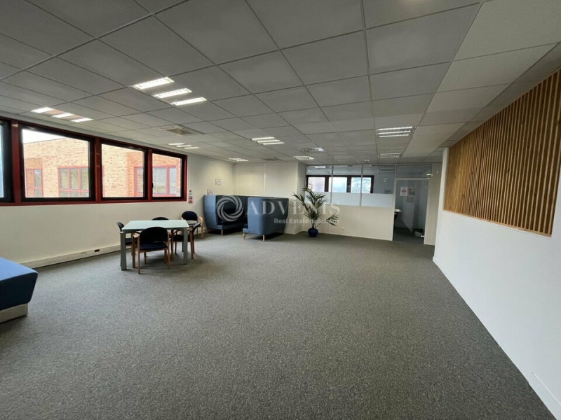 Location Bureaux et activités légères VILLEPINTE (93420) - Photo 10