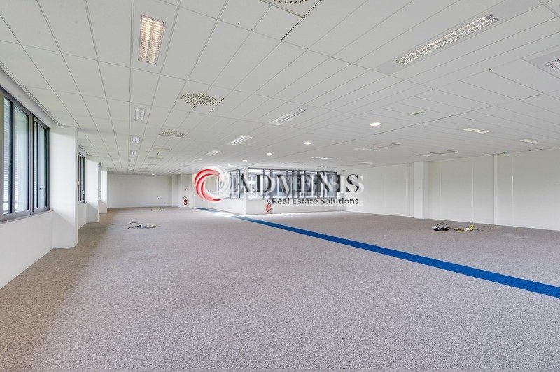 Location Bureaux ROISSY EN FRANCE (95700) - Photo 6