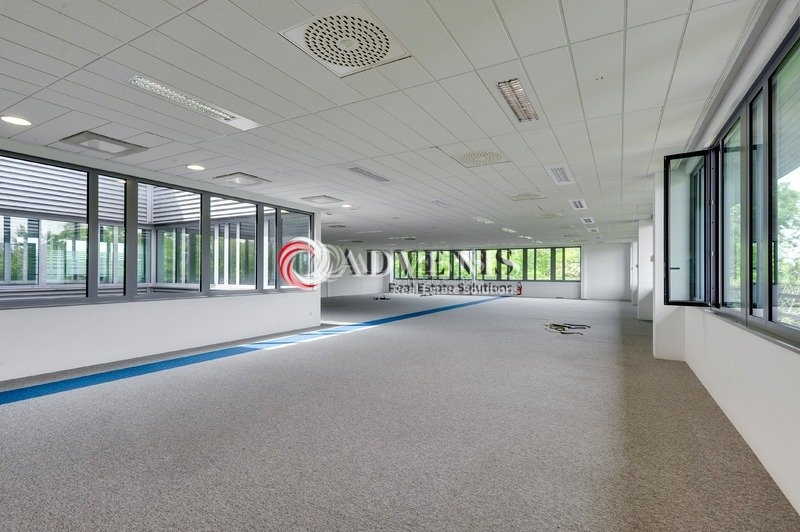 Location Bureaux ROISSY EN FRANCE (95700) - Photo 8