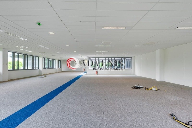 Location Bureaux ROISSY EN FRANCE (95700) - Photo 9