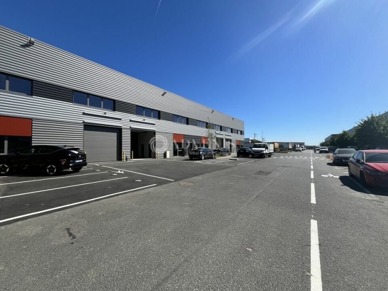 Location Activités Entrepôts LE THILLAY (95500) - Photo 9