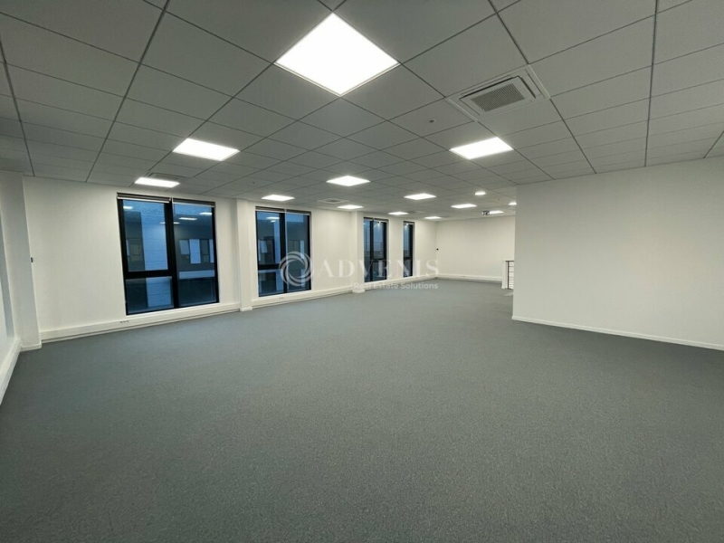 Location Activités Entrepôts LE BOURGET (93350) - Photo 5