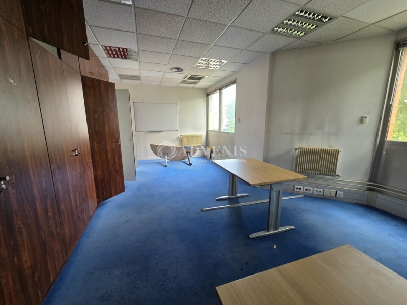 Location Bureaux LA COURNEUVE (93120) - Photo 2