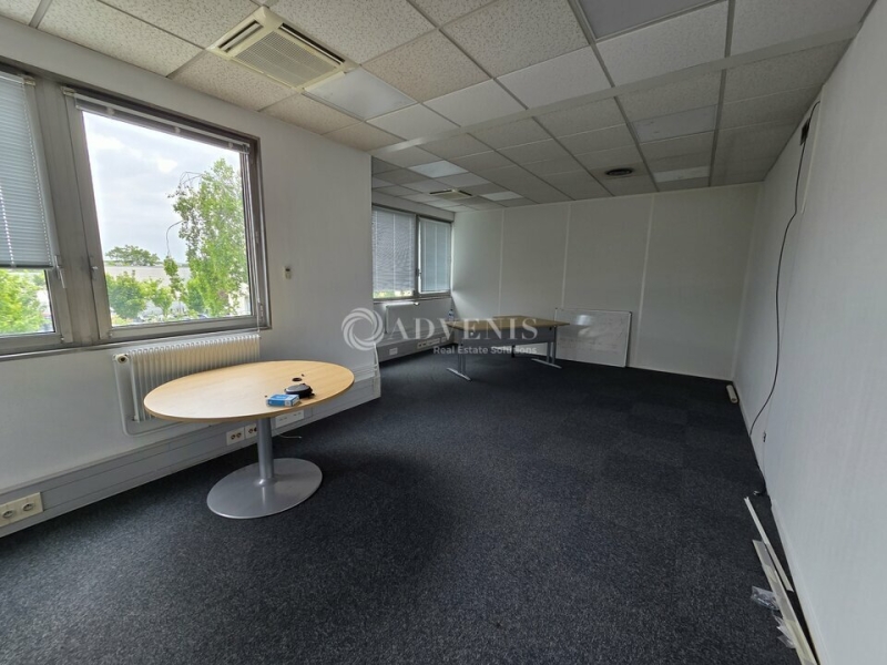 Location Bureaux LA COURNEUVE (93120) - Photo 7