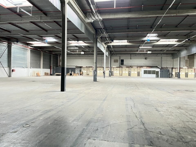 Location Entrepôts FOSSES (95470) - Photo 4