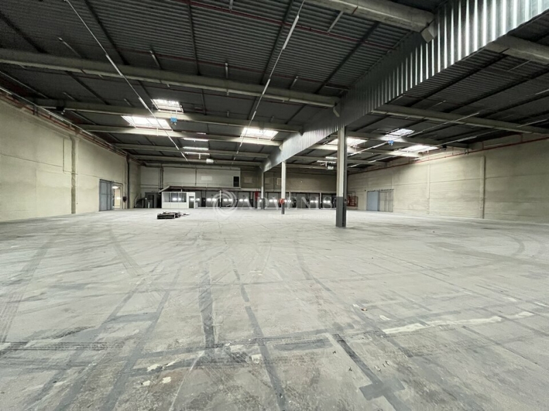 Location Entrepôts FOSSES (95470) - Photo 5