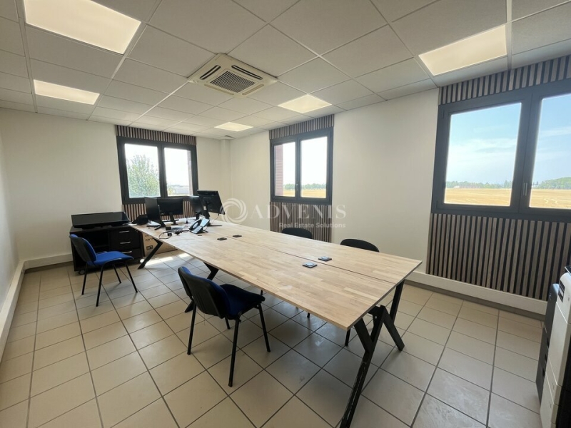 Location Entrepôts LOUVRES (95380) - Photo 9