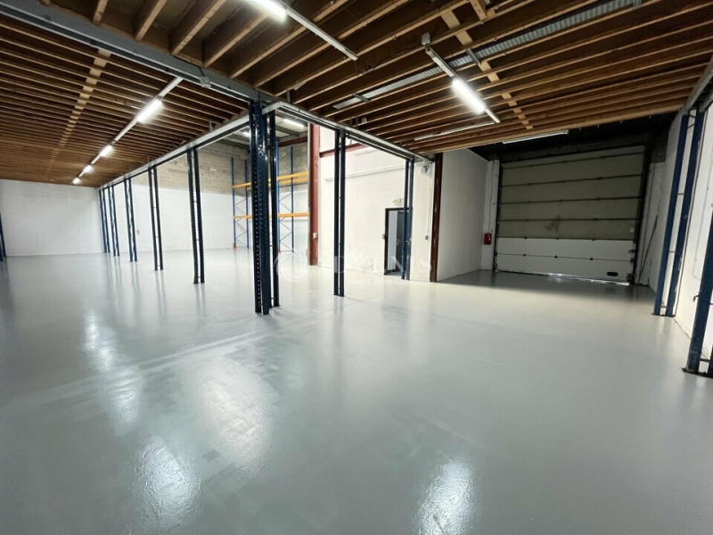 Location Activités Entrepôts LE THILLAY (95500) - Photo 4