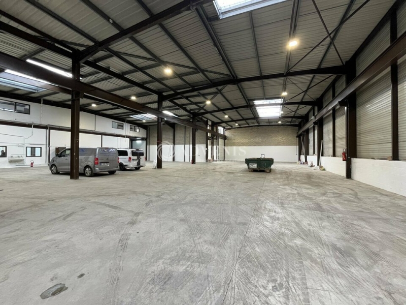 Location Activités Entrepôts LE THILLAY (95500) - Photo 3