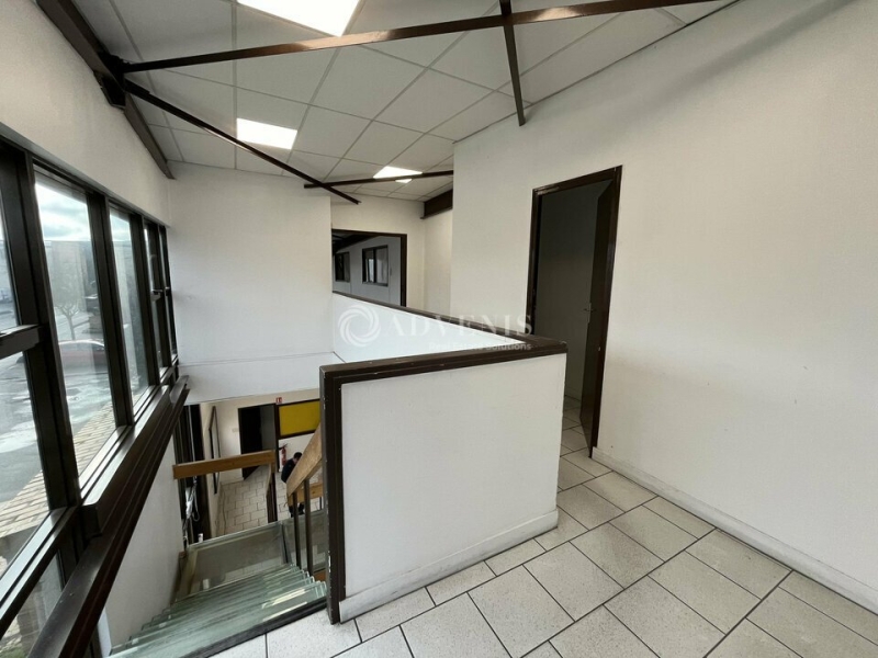 Location Activités Entrepôts LE THILLAY (95500) - Photo 9