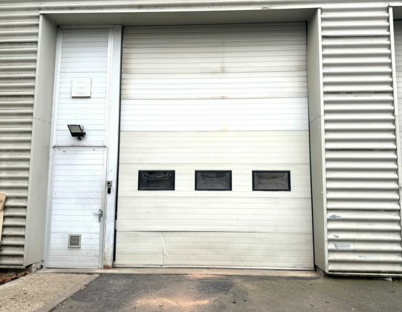 Location Activités Entrepôts LE BOURGET (93350) - Photo 2