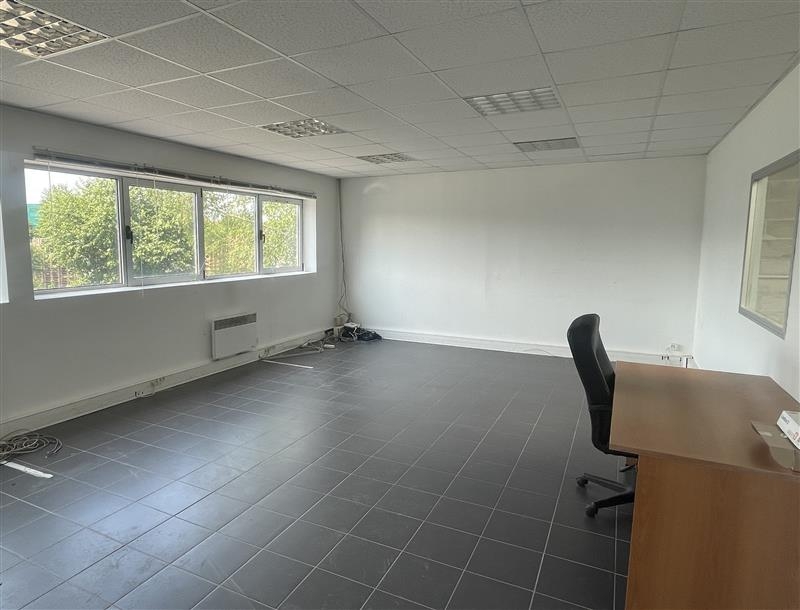 Location Activités Entrepôts MOUSSY LE NEUF (77230) - Photo 4
