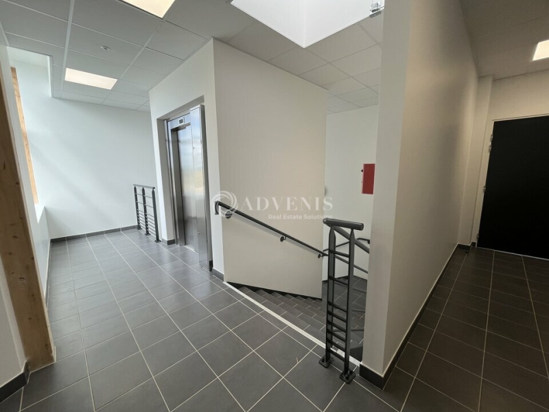 Vente Investisseur Commerces LOUVRES (95380) - Photo 8