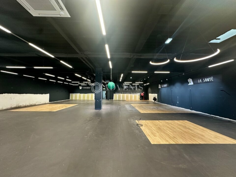 Location Commerces GOLBEY (88190) - Photo 1