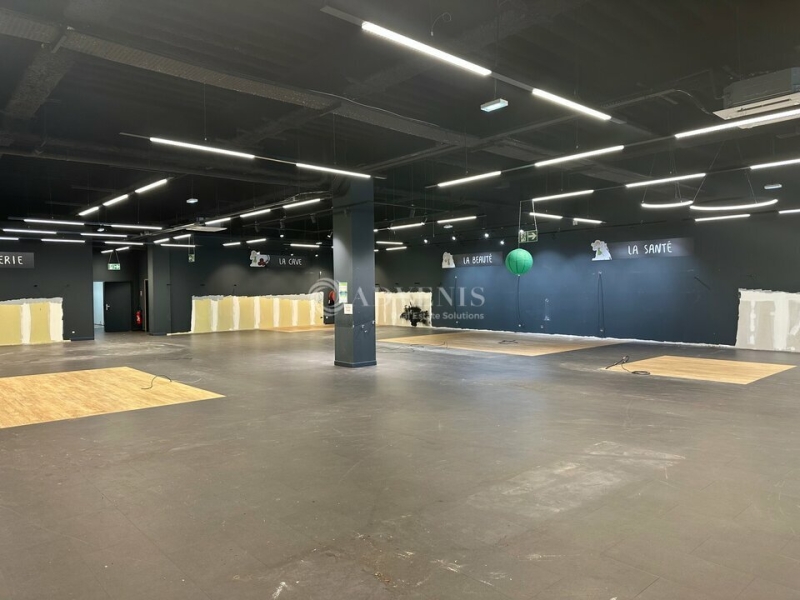 Location Commerces GOLBEY (88190) - Photo 3