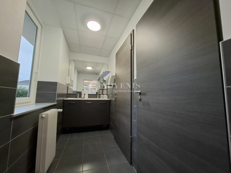 Location Bureaux ESSEY LES NANCY (54270) - Photo 6