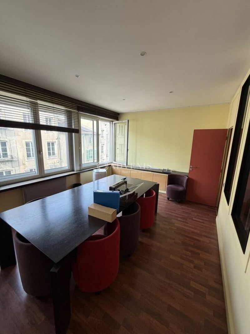 Vente Investisseur Bureaux NANCY (54000) - Photo 3