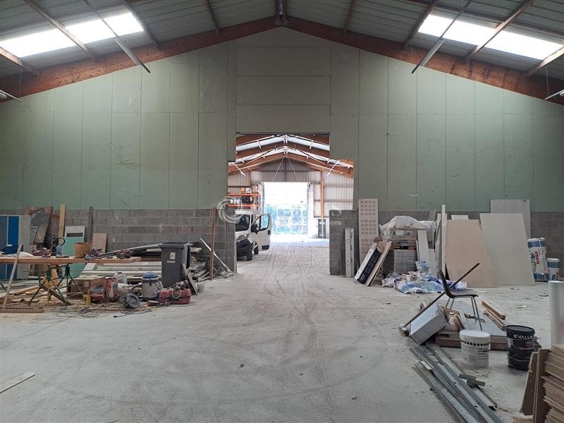 Location Activités Entrepôts SAINT ETIENNE DE MONTLUC (44360) - Photo 2