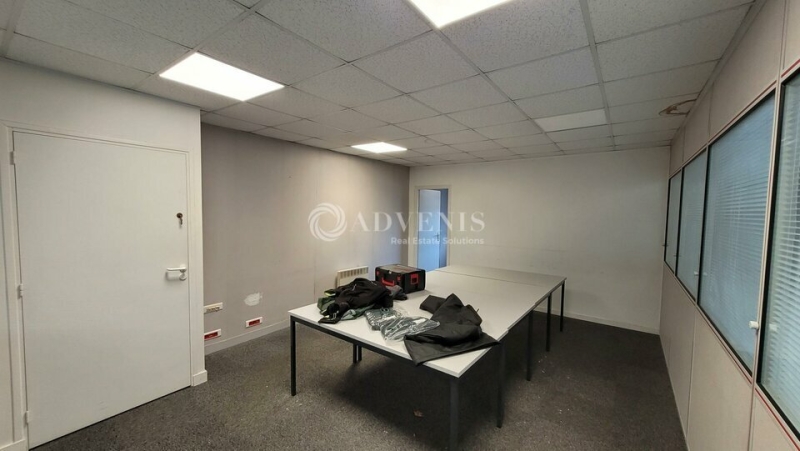 Location Activités Entrepôts BOUGUENAIS (44340) - Photo 4